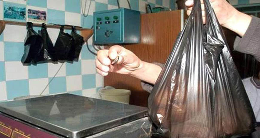 In 2017, Jordan issued regulations prohibiting the use and production of all black plastic bags, excluding cases in which black bags are used for waste collection (Photo courtesy of Environment Ministry)